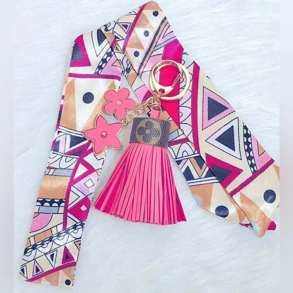 Tassel Charm PINK 